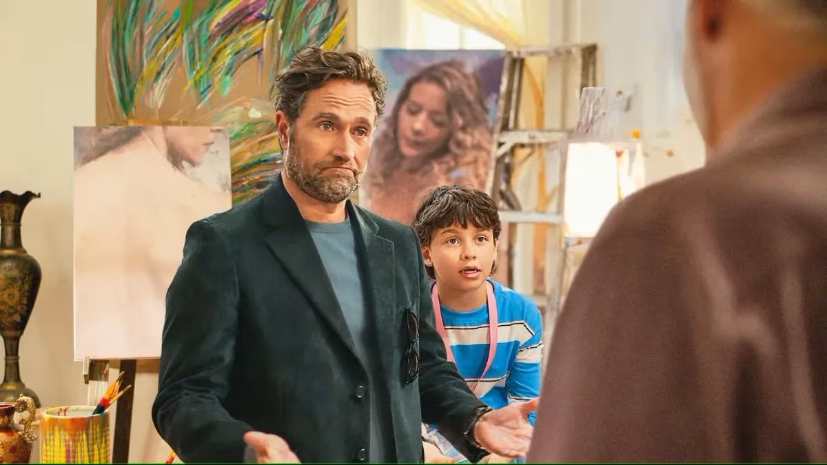 Gallo (Michel Brown) tem sua vida virada do avesso ao saber que Benito (Martino Leonardi) não é seu filho biológico